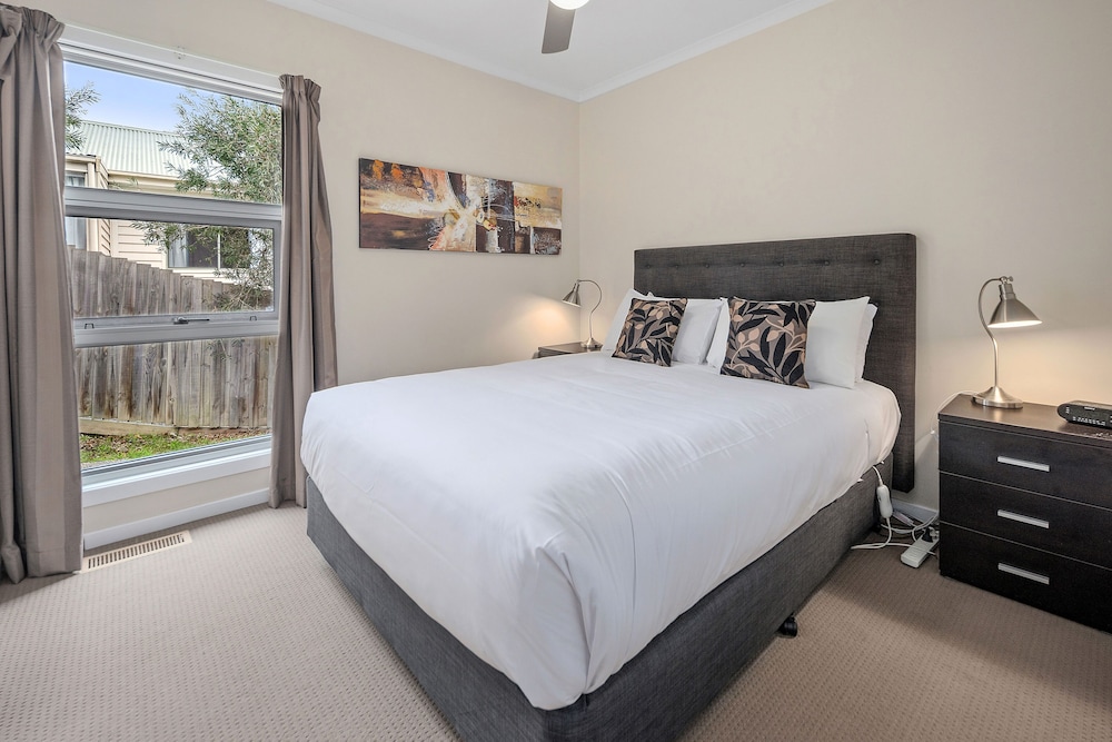 YARRA GABLES MOTEL 11/35