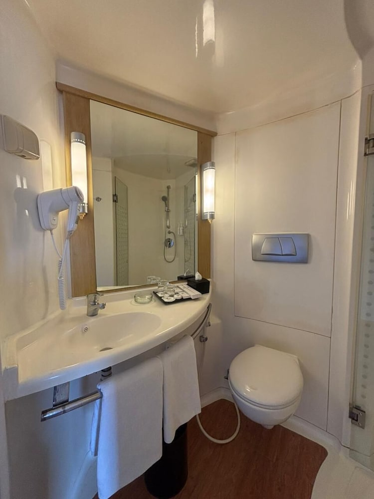 Swiss-Belinn Cawang 64/64