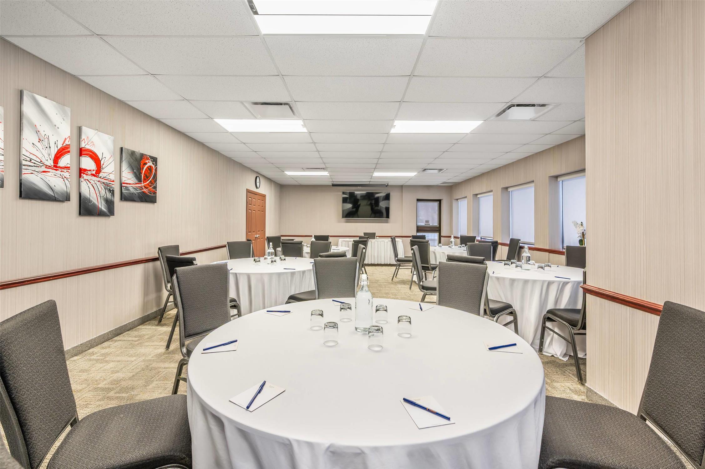 Comfort Inn Laval 24/28