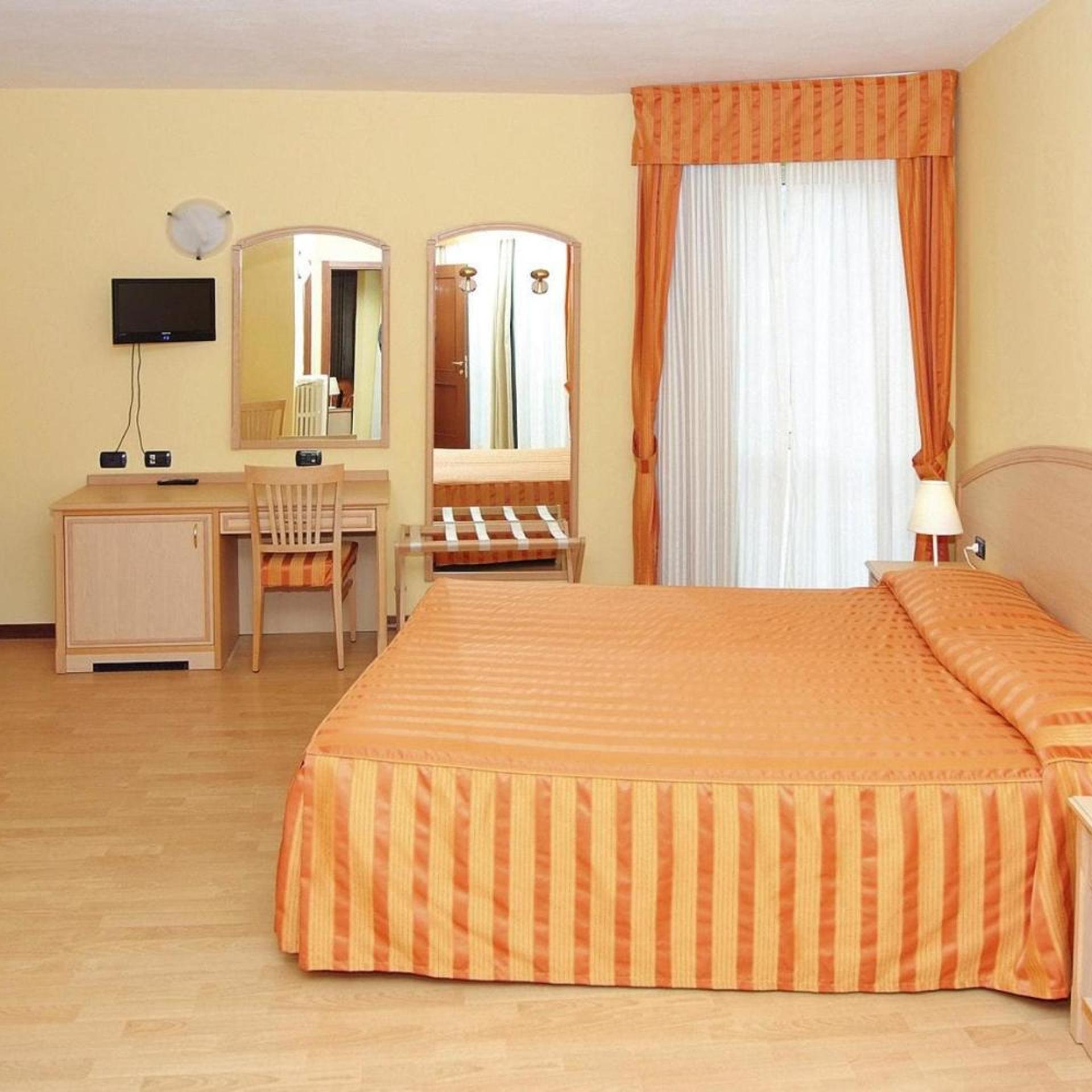 Hotel Residence Dei Fiori 17/50