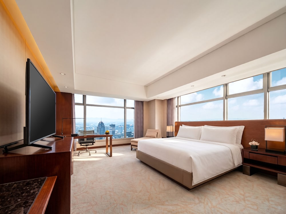 SUPERIOR, KING BED, QUEEN BED