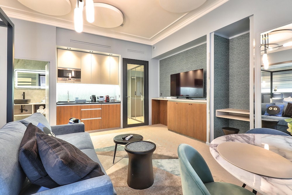 Hotel 33 Marbeuf 31/50