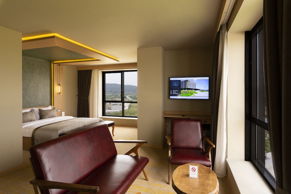 Avec Hotel 27/58