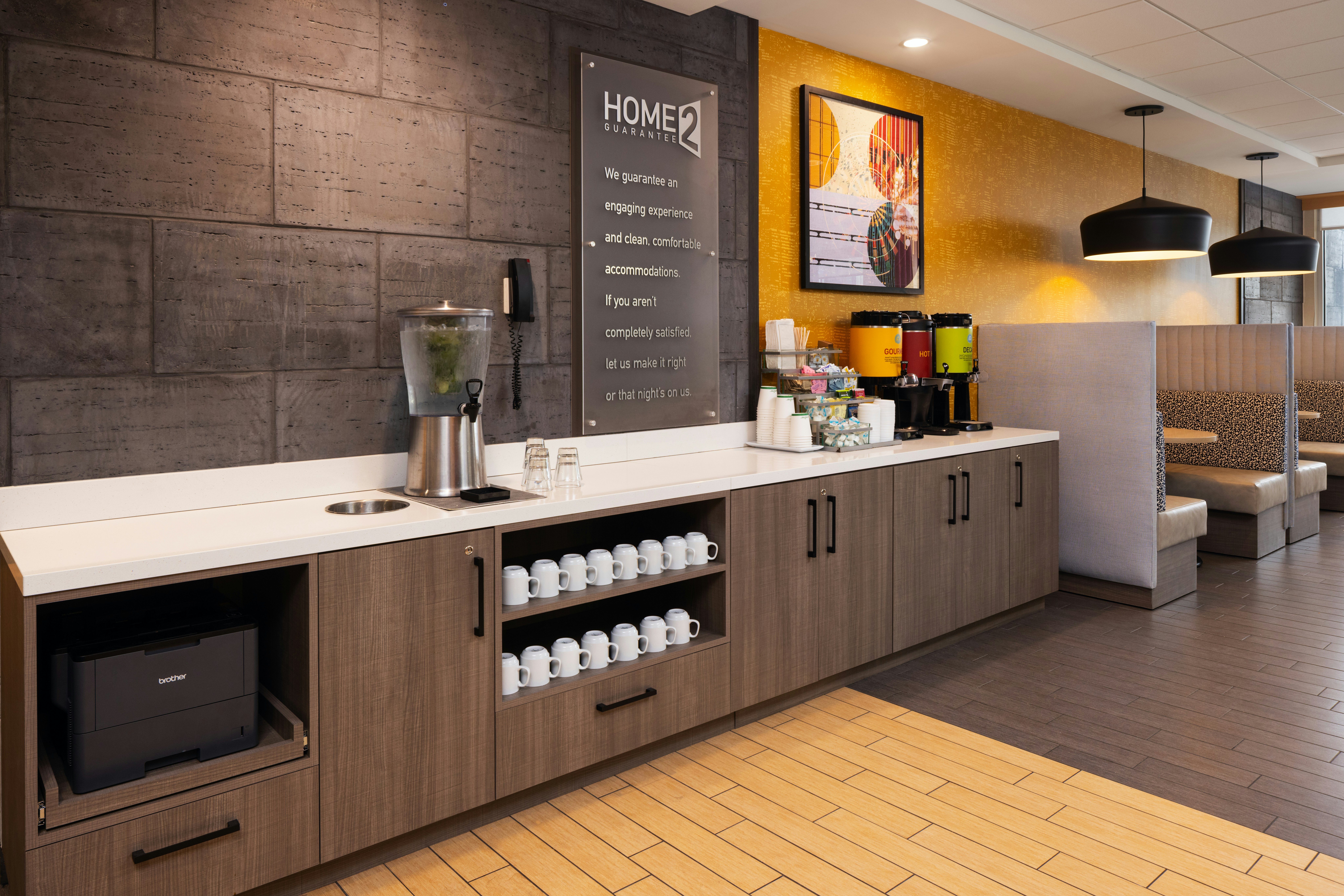 Home2 Suites by Hilton Roseville Minneapolis 4/25