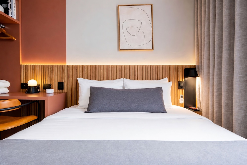 غرفة سوبيريور بسرير كوين بشرفة، Heiss Hotel 4/10