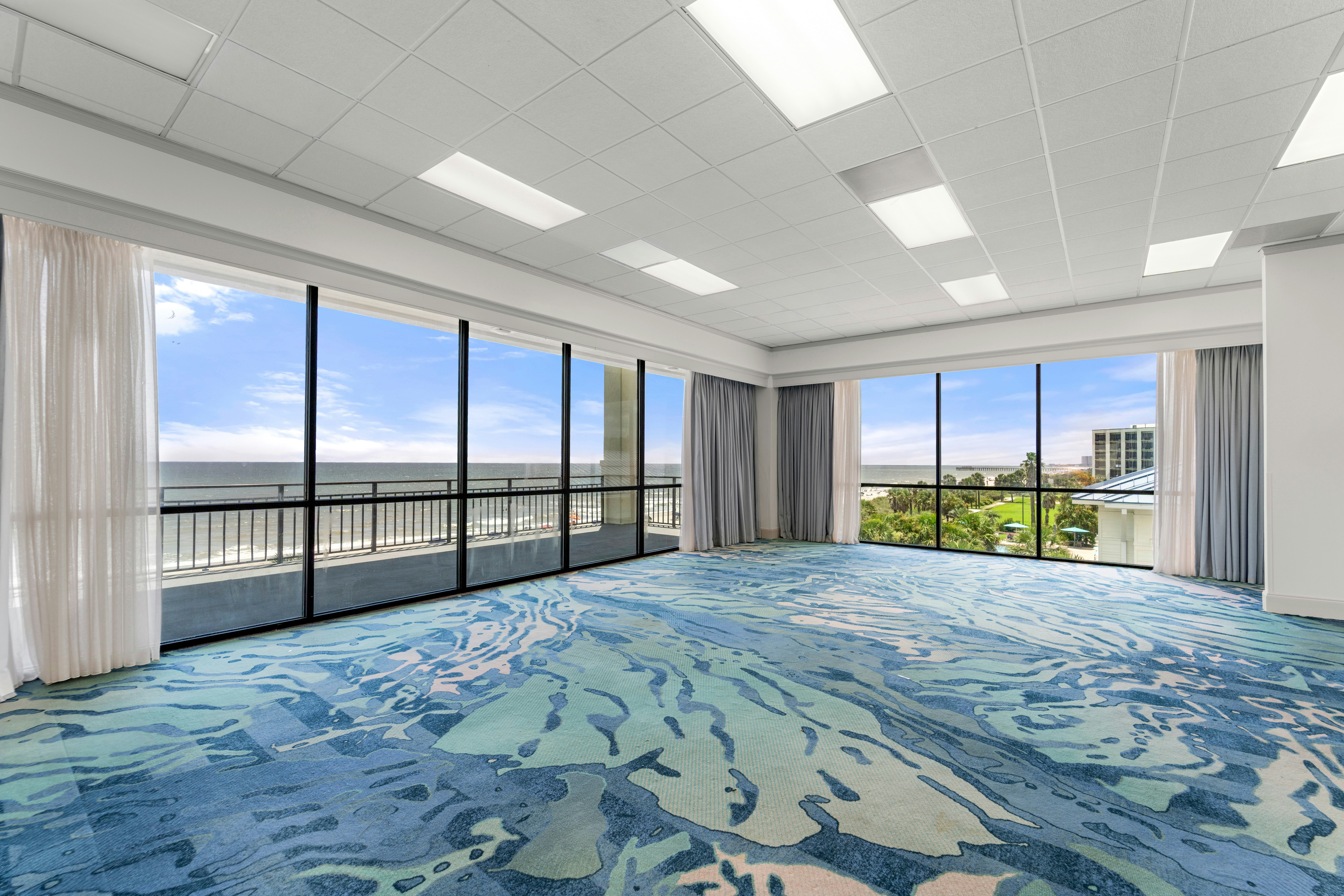 The Ellie Beach Resort Myrtle Beach, Tapestry by Hilton 24/60