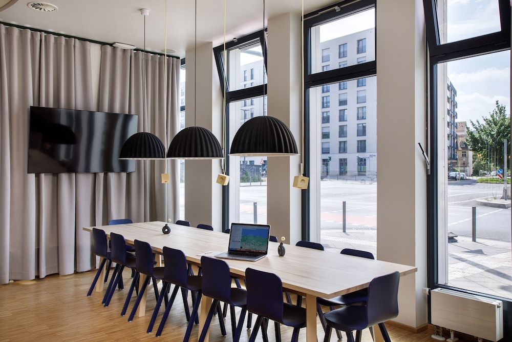 LyvInn Hotel Frankfurt Messe 38/49