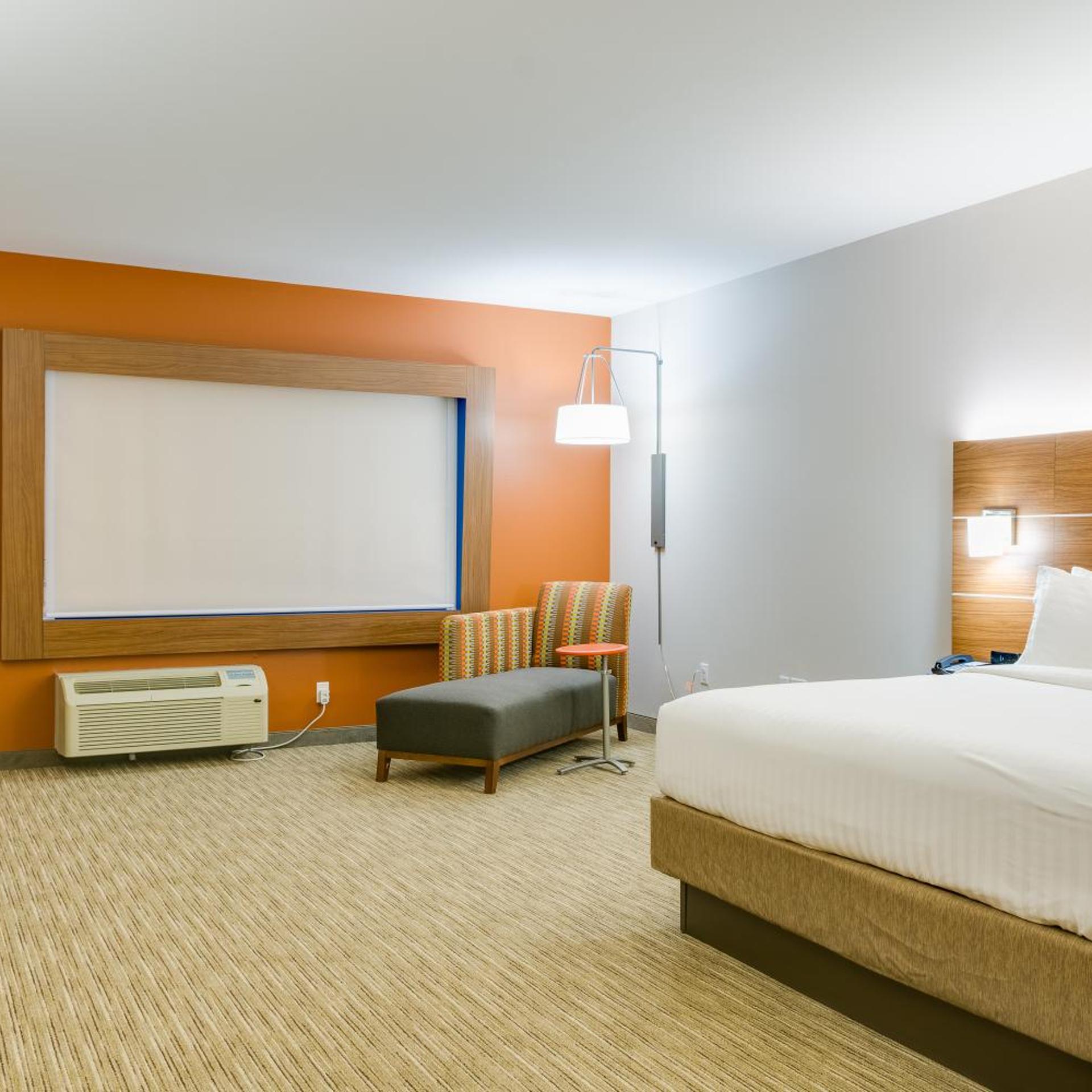 Xtra Space, Standard, King Bed