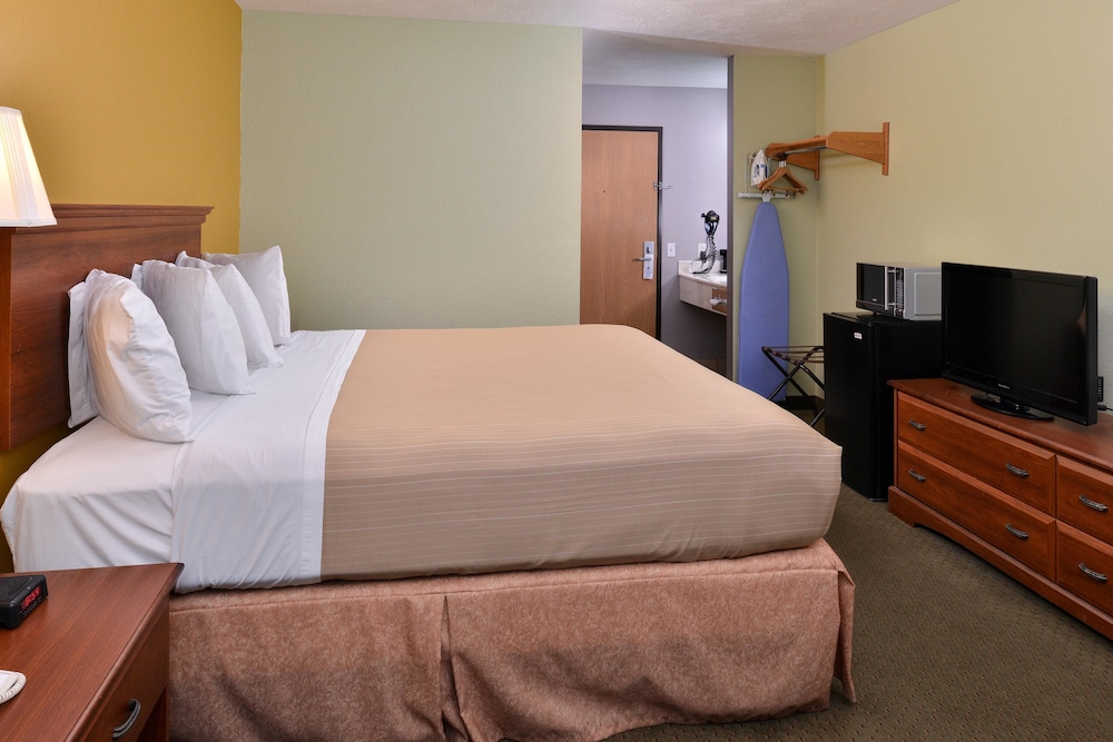 Americas Best Value Inn Seymour 10/26
