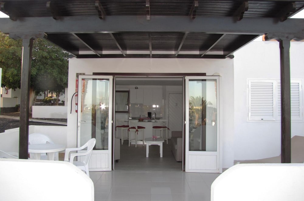 Playa Limones Bungalow in YAIZA