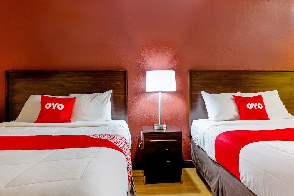 Americas Best Value Inn Moline 26/41