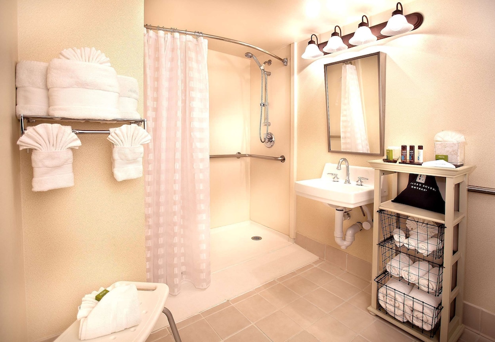 Embassy Suites by Hilton Chicago Schaumburg Woodfield 19/55