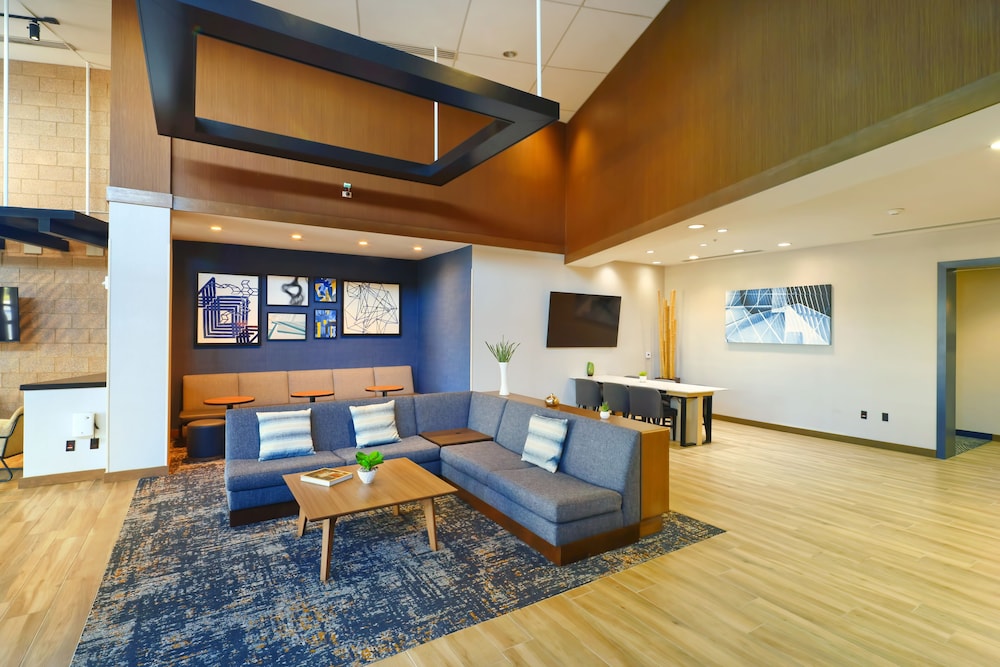 Hyatt Place Phoenix Gilbert 30/50