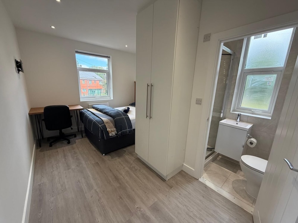 OYO Moorfields Villas 21/32