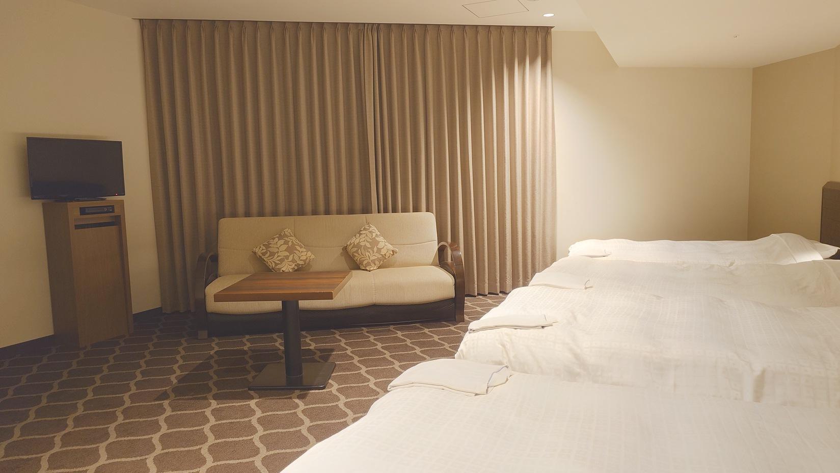 Standard, Twin Beds