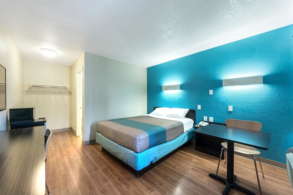 Motel6 Victoria, TX 23/52