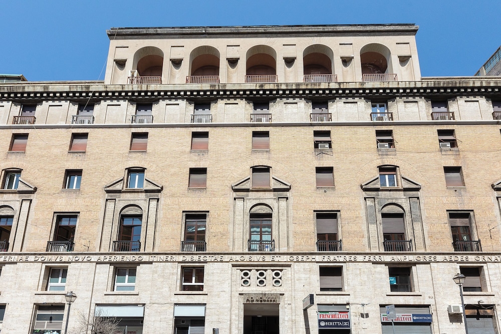 Prestigious Apartment Via Barberini 2/50