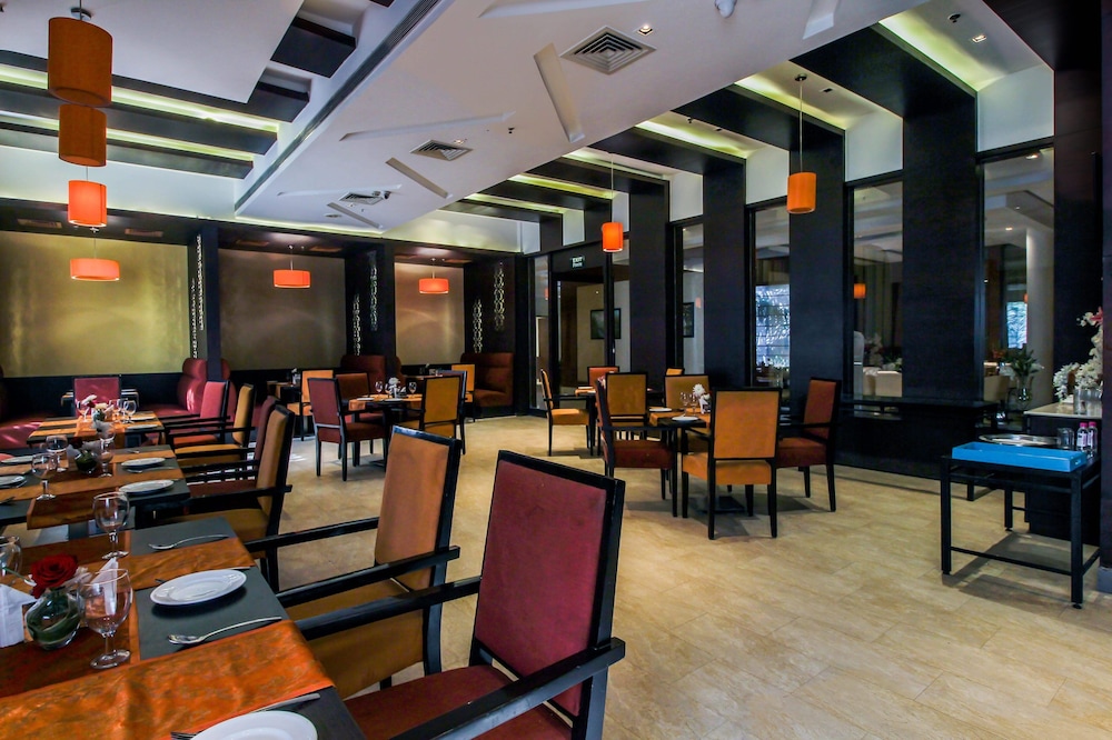 The Nikunj Hotels 13/17