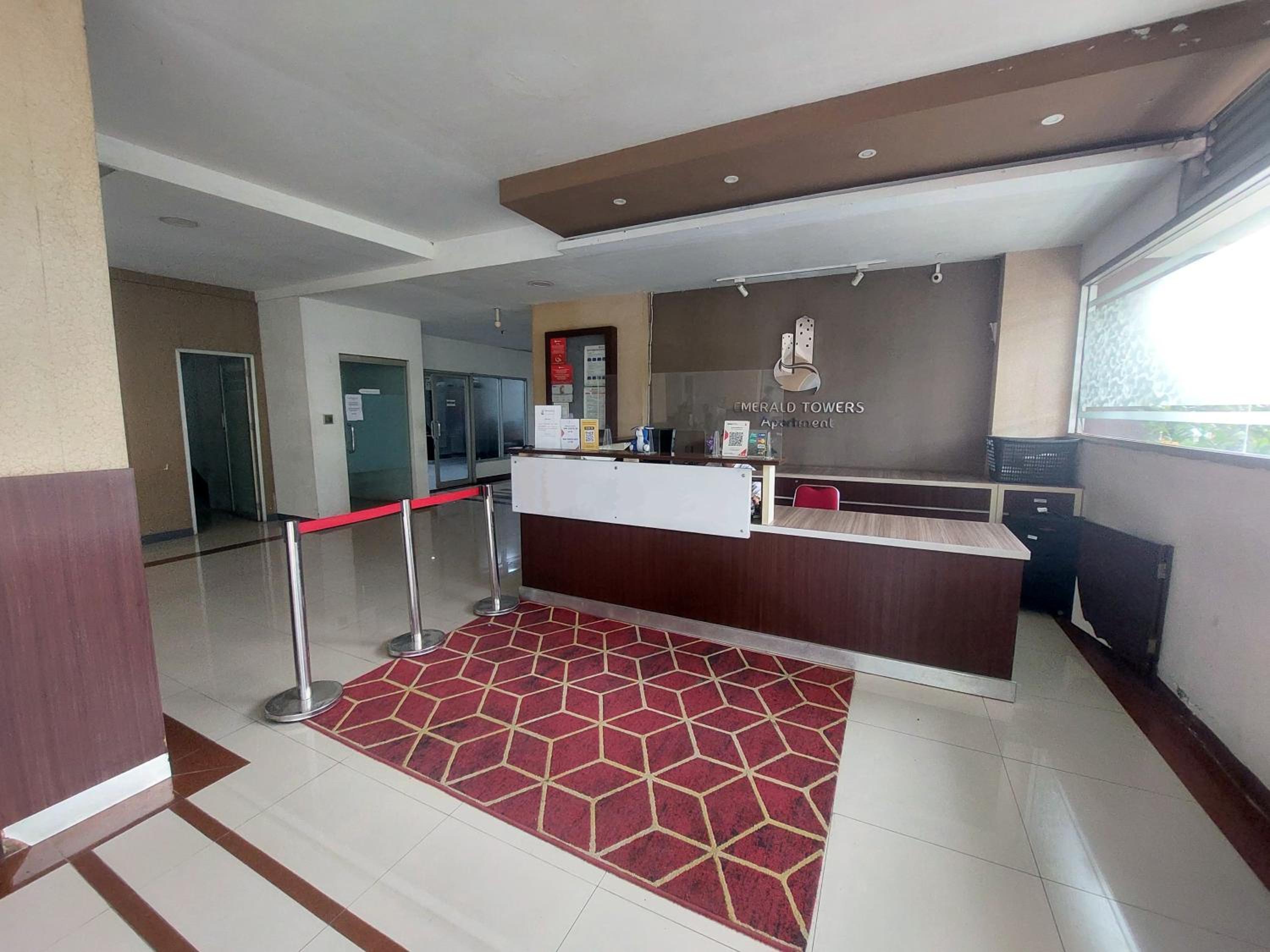 Emerald Apartel 11/51