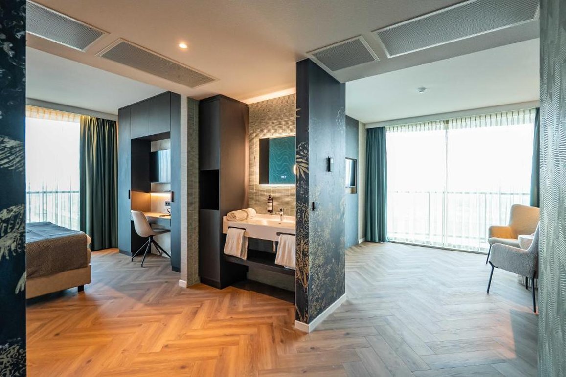 OZO Hotels De President Amsterdam Schiphol Airport 15/30