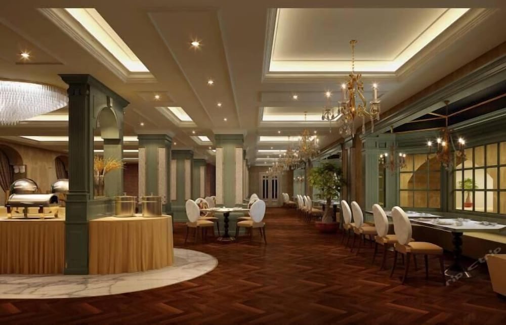 Wuhan Harvest International Hotel 40/57