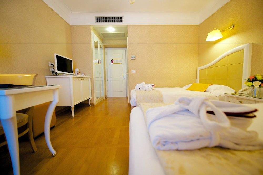 Mercure Milano Centro 12/31