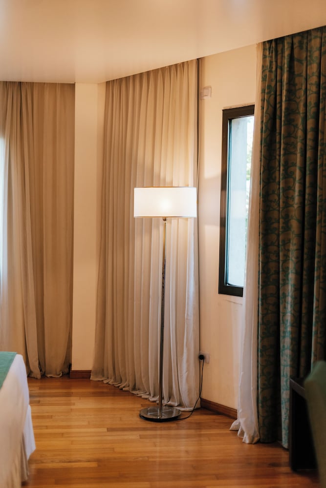 Hotel Plaza Central Ezeiza 35/61