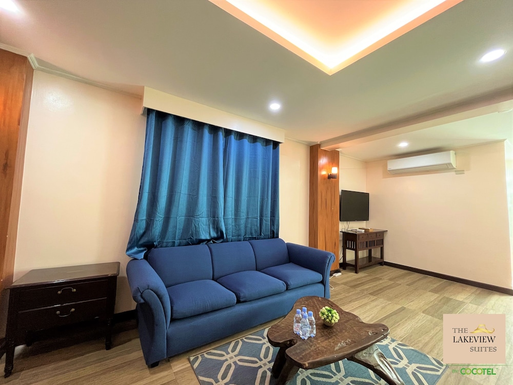 Lakeview Suites 51/68