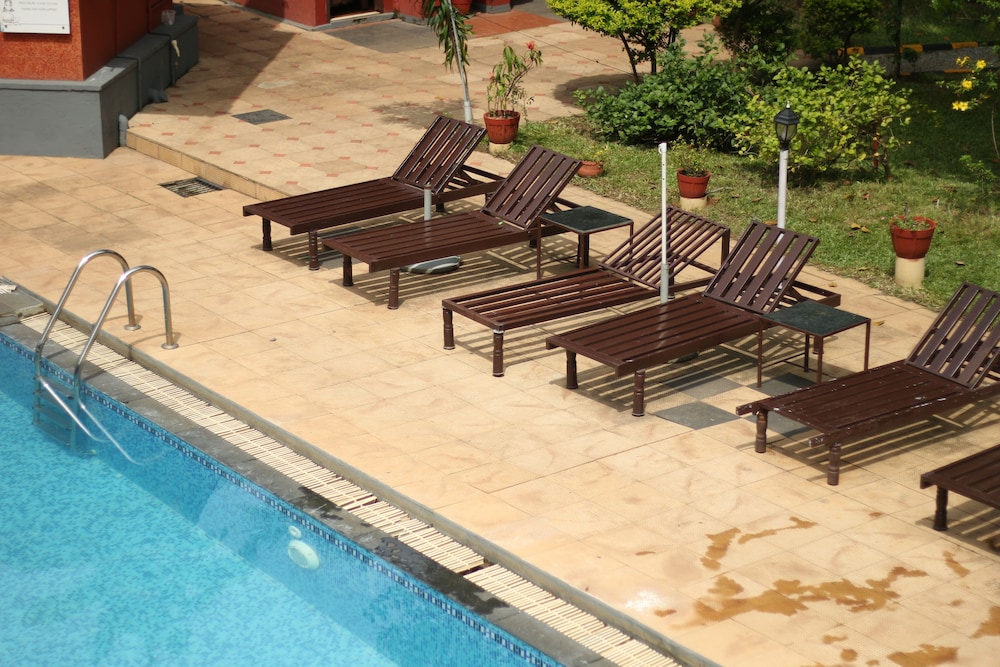 Deshadan Cliff And Beach Resort Varkala 35/50