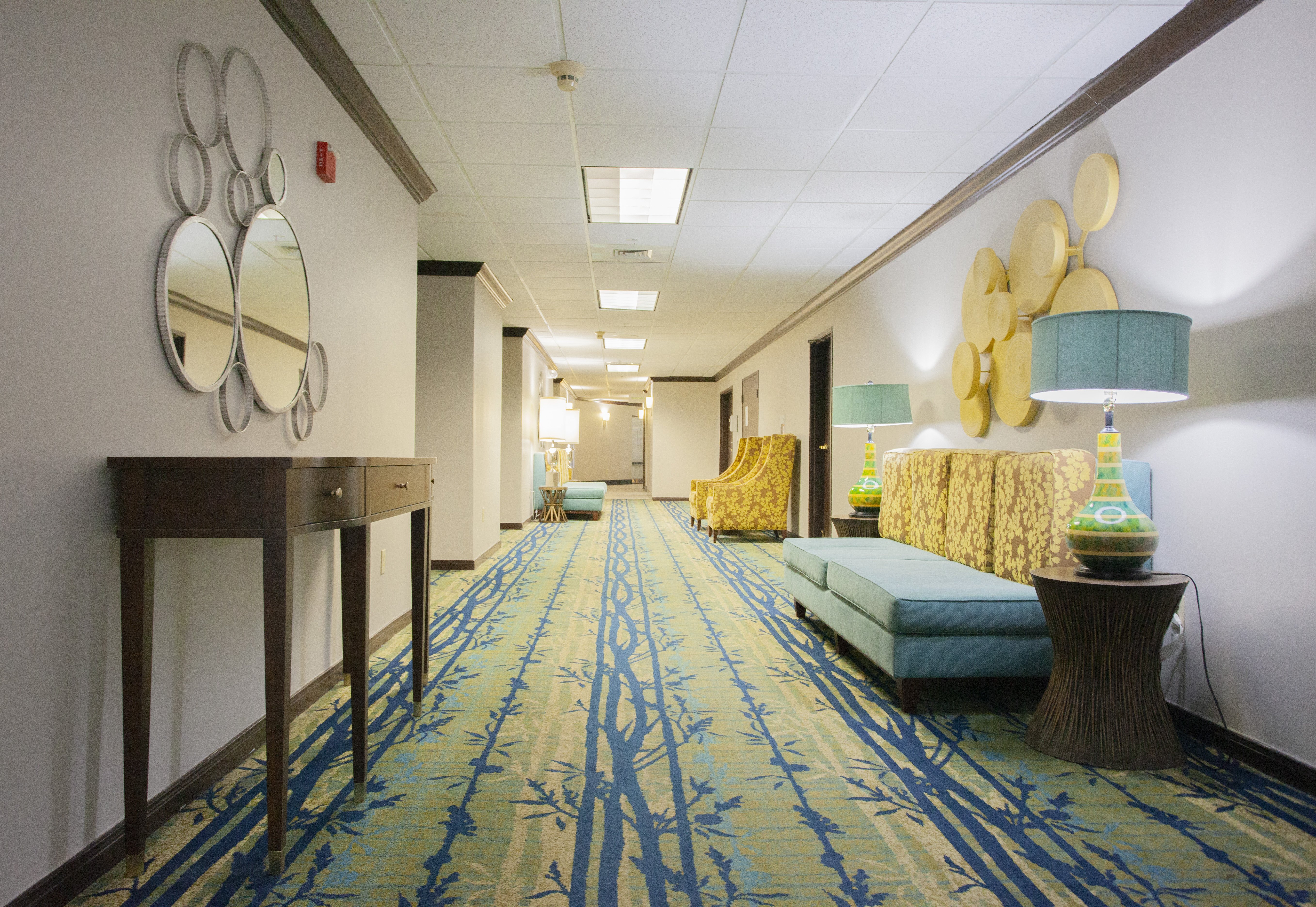 Holiday Inn & Suites Spring - the Woodlands Area, an IHG Hotel 5/28
