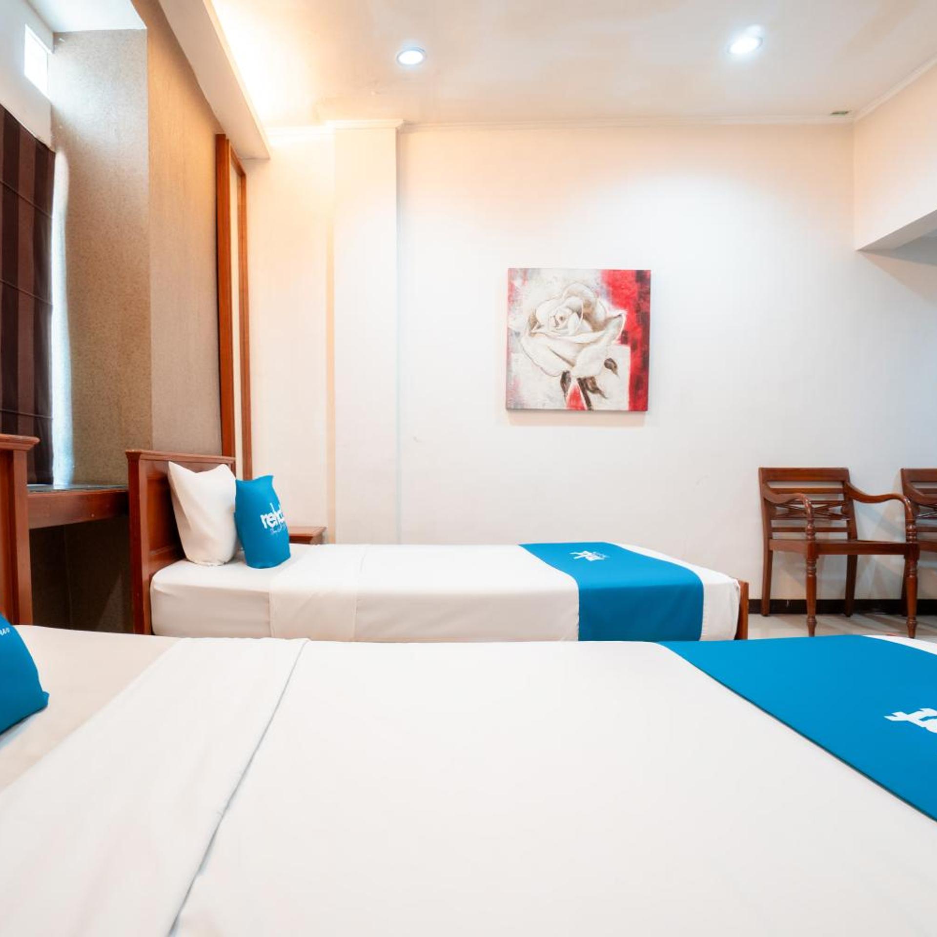 Rehat at Hotel 10 Buah Batu 31/50