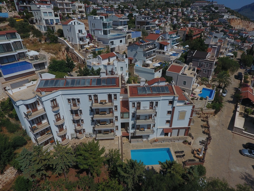 KULUBE HOTEL 6/50