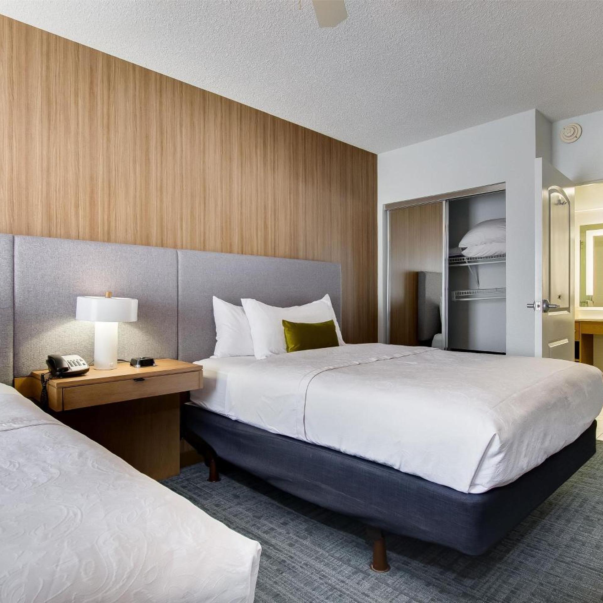 SUITE, 2 QUEEN BEDS, ACCESSIBLE