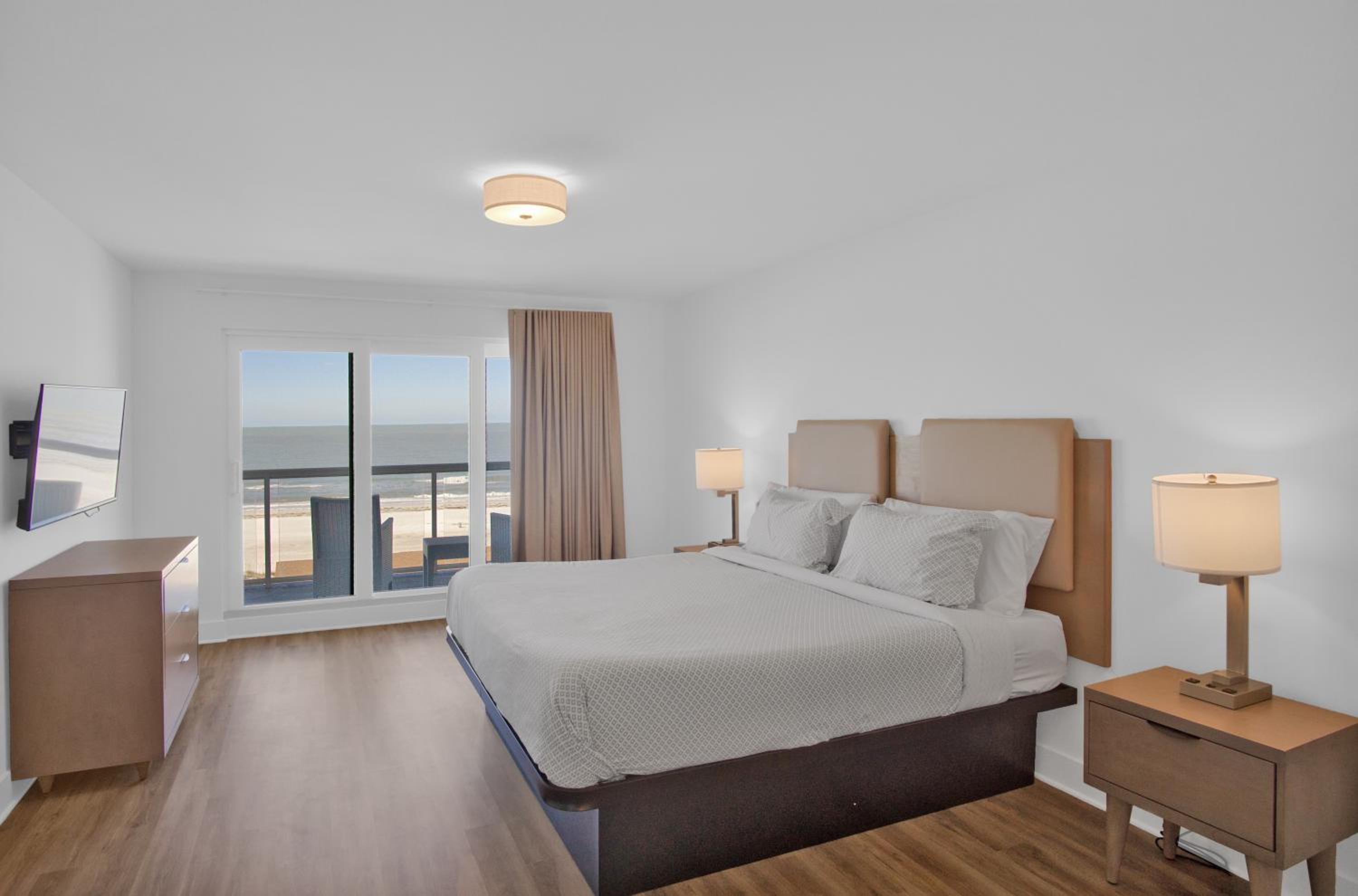 3 Bedrooms, Deluxe, Suite, Gulf View, High Floor