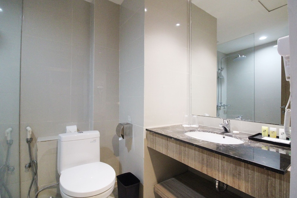 SWISS-BELHOTEL MANOKWARI 32/80