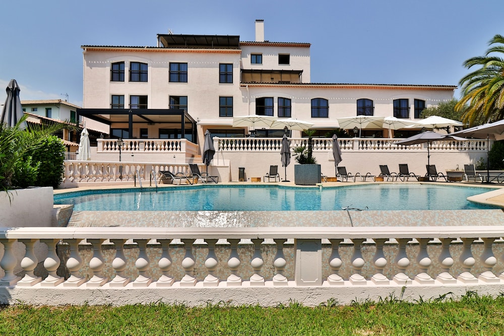 Hotel Perla Riviera 3/48