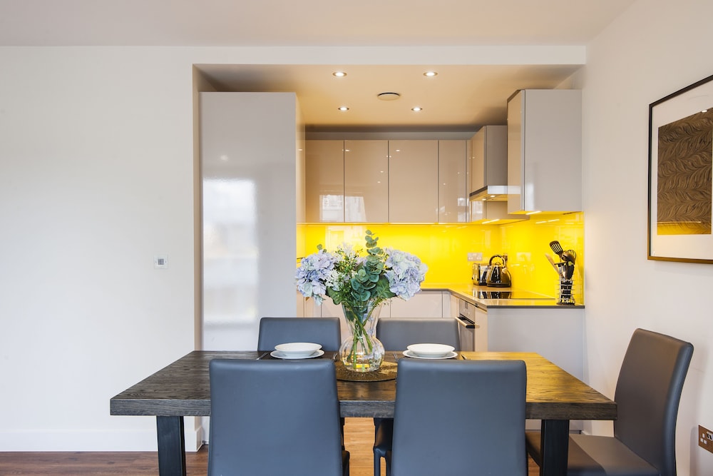 Twyne House Apartments 55/60