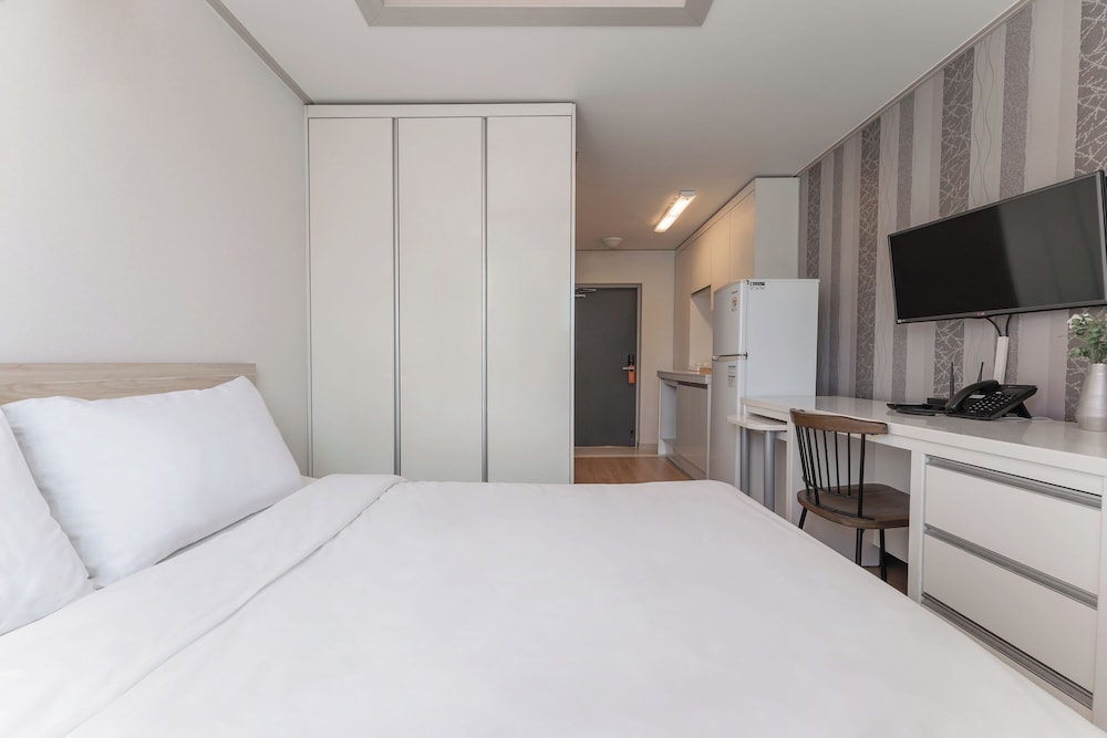 Staywell Hotel 35/50