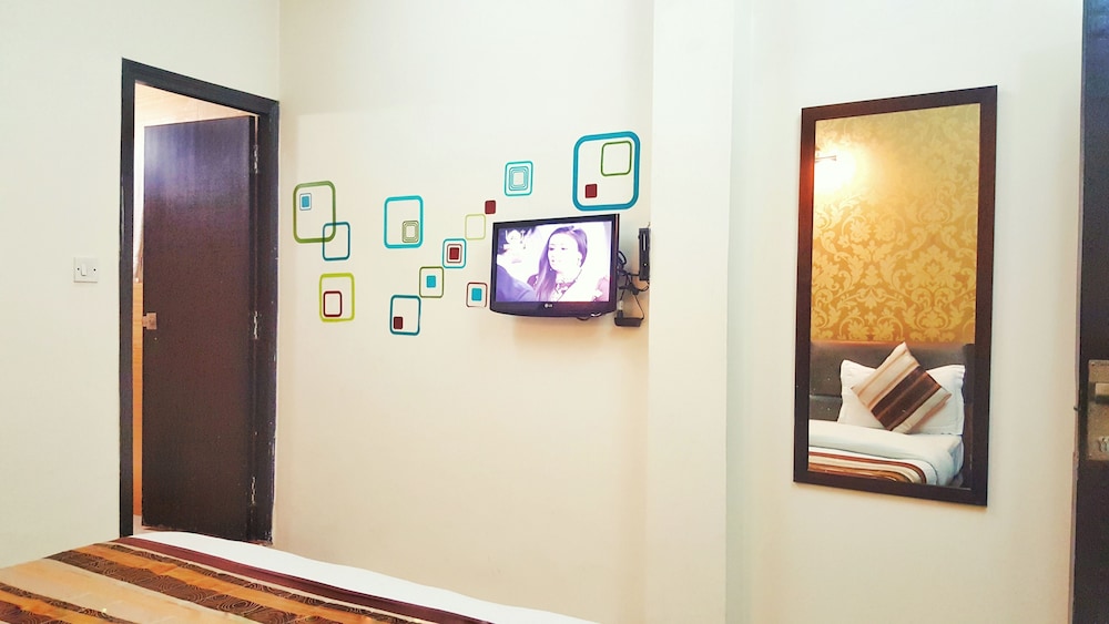 Hotel Delhi Aerocity 52/75