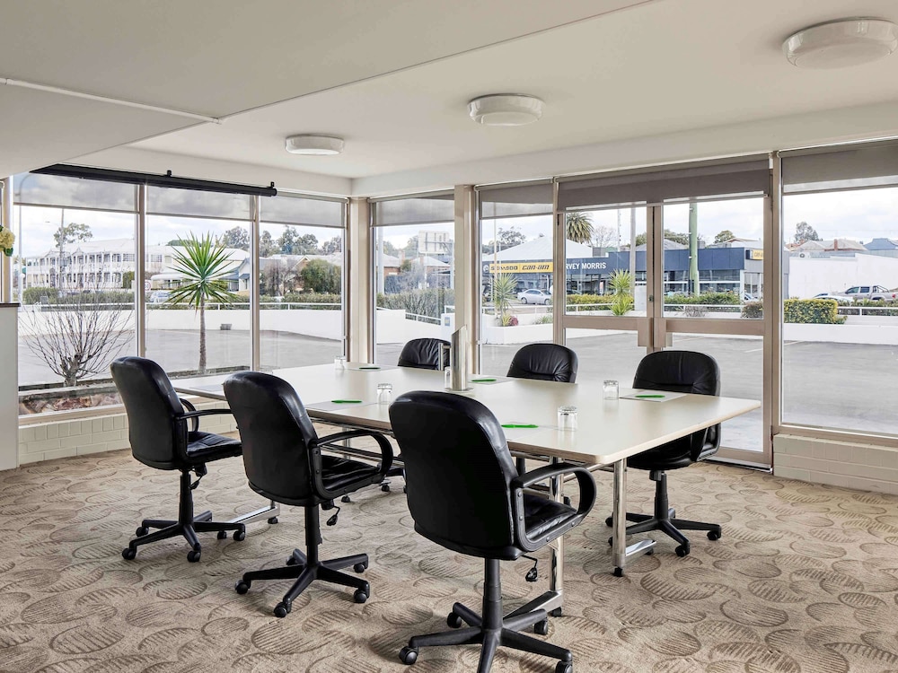 Ibis Styles Tamworth 38/51