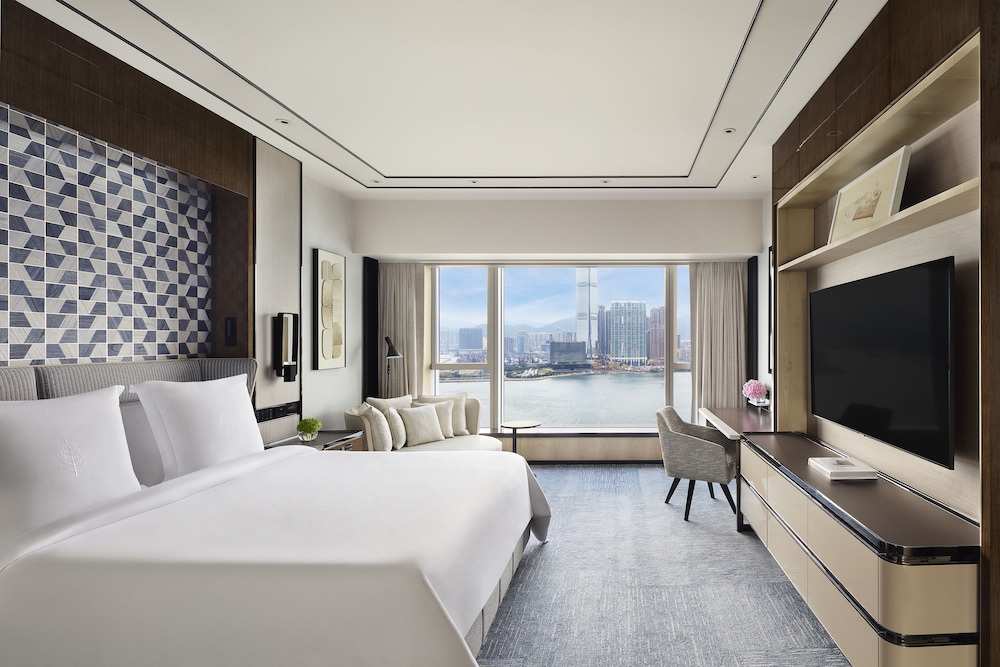 Four Seasons Hotel Hong Kong 51/76