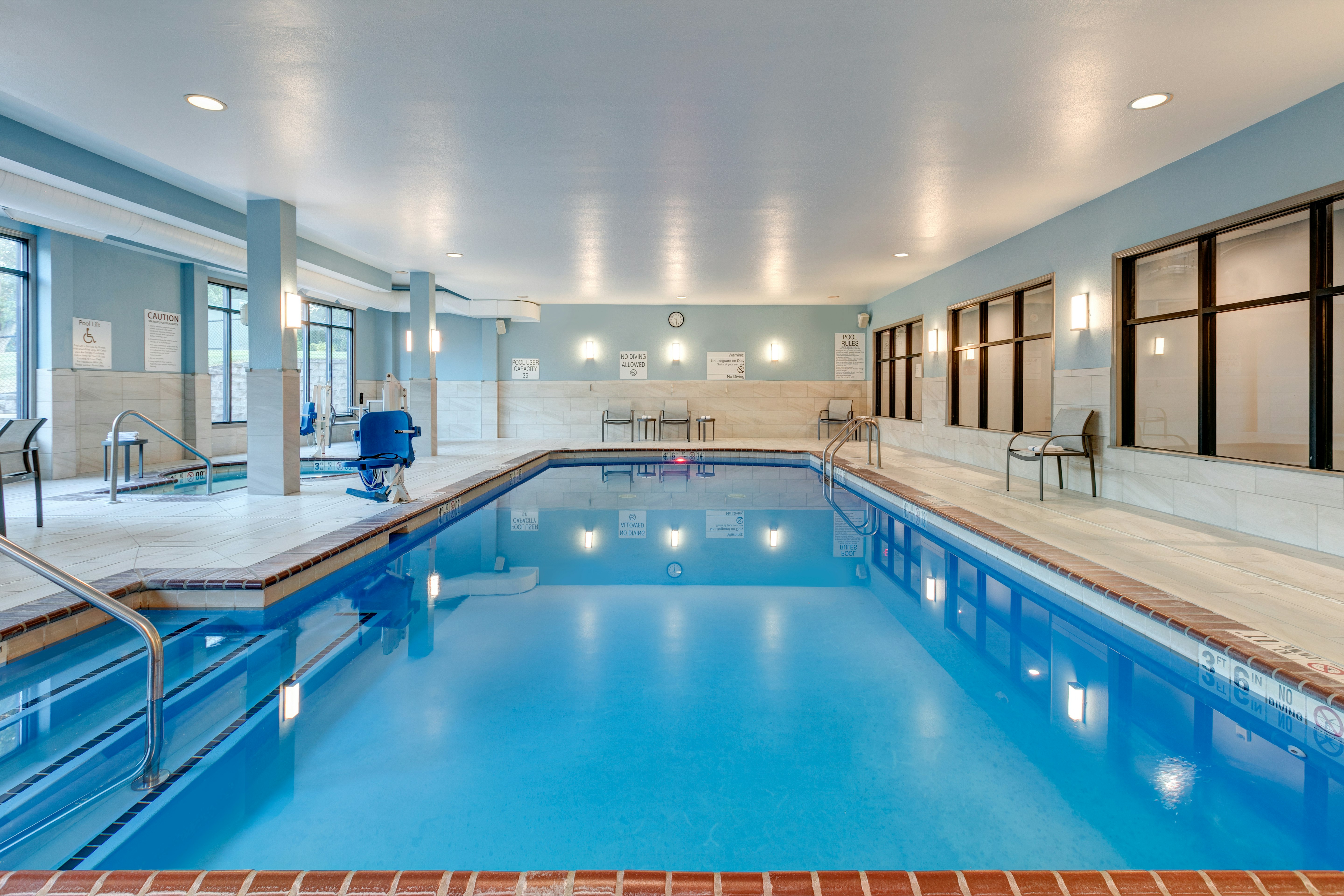Holiday Inn Express Hotel Suites Valparaiso 20/41
