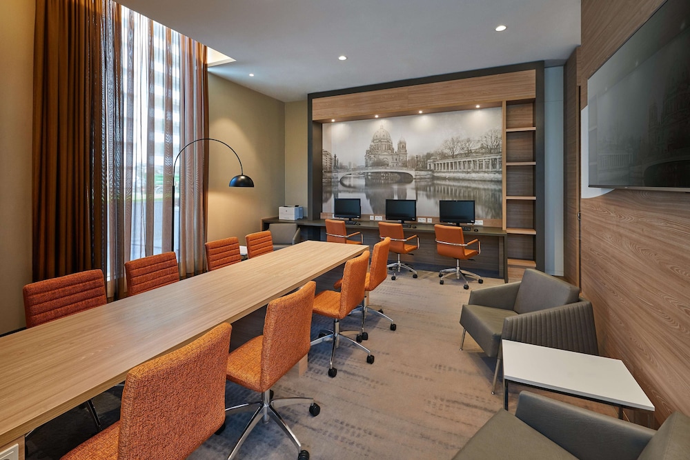 Hampton By Hilton Berlin City Centre Alexanderplatz 57/58