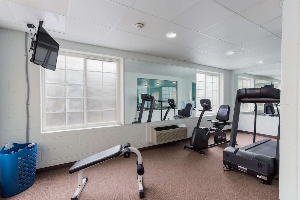Quality Inn and Suites Big Stone Gap 23/40