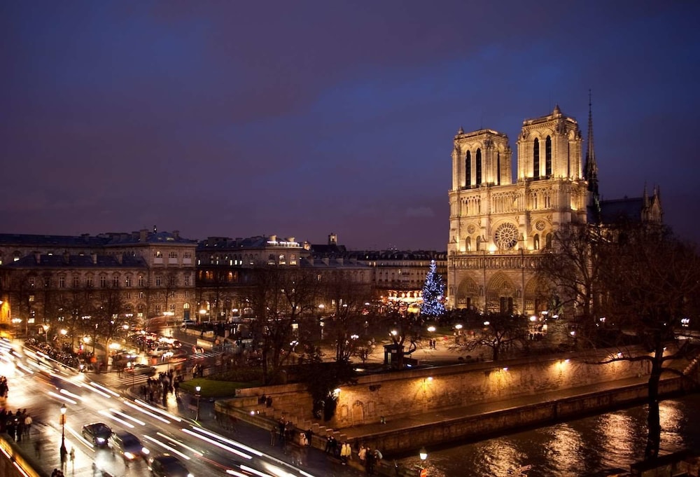 Hotel Le Notre Dame Saint Michel 59/63