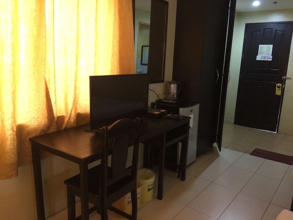 Sampaguita Suites Plaza Garcia 18/20
