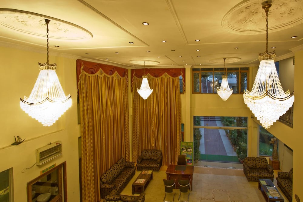 ROYAL PARK RESORT. 22/47
