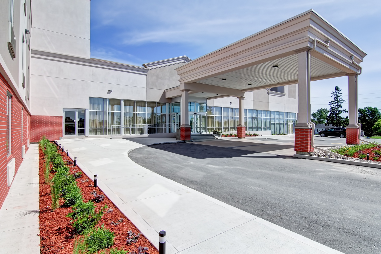 Best Western Plus Bowmanville 13/16