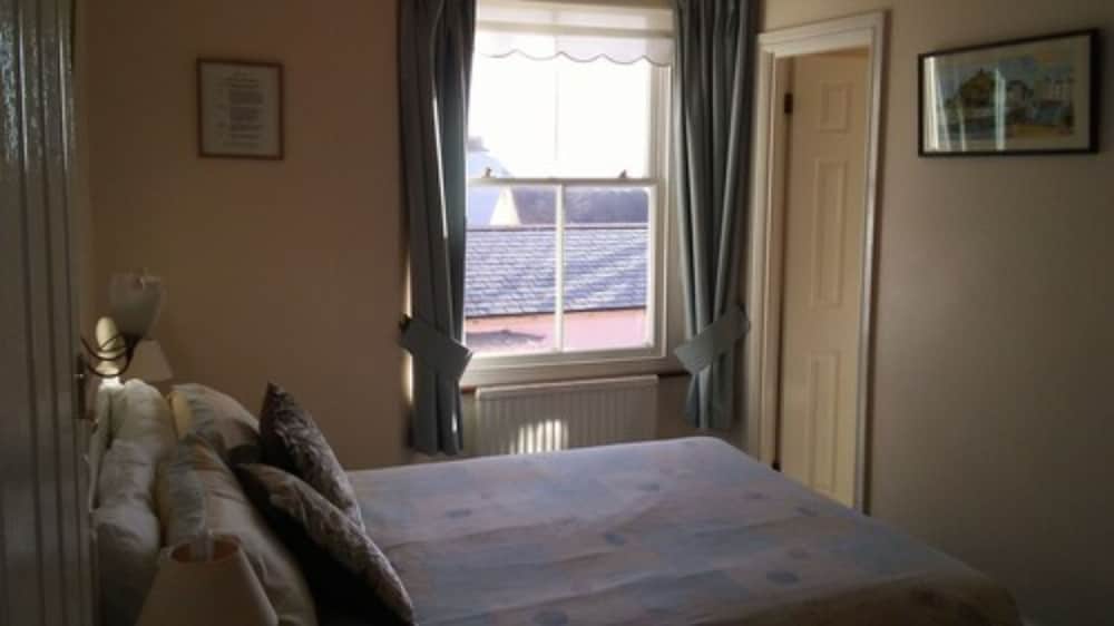 Myrtle House Hotel 3/6