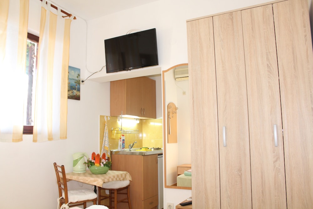 Guest House Tomanovic 6/43